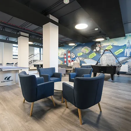 Destiny Student - New Mill Otel