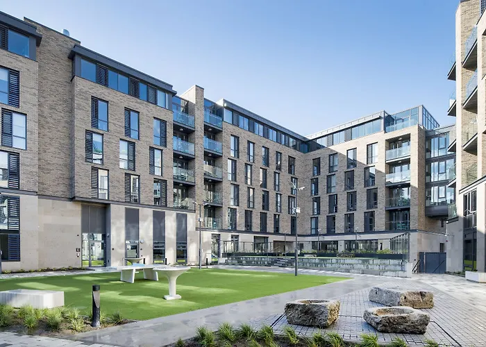 Destiny Student - New Mill Hotel Dublin